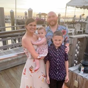 Meet your Posher, Courtney